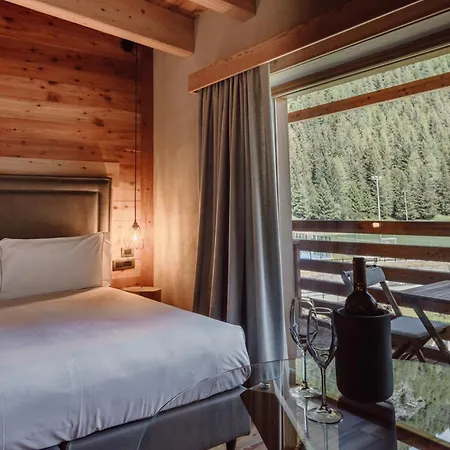 Au Petit - Ecohotel Parc & تشامبولوك