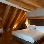 Au Petit - Ecohotel Parc & Hotel 5*