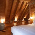 Au Petit - Ecohotel Parc & Hotel 5*