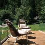 Au Petit - Ecohotel Parc &