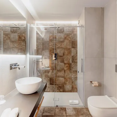 酒店 Au Petit - Ecohotel Parc & 5*
