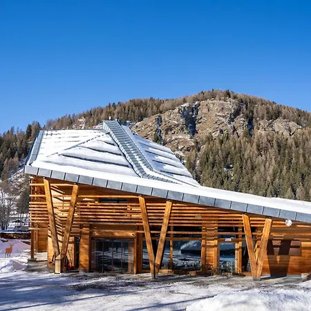 Au Petit - Ecohotel Parc & Hotel