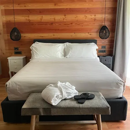 Au Petit - Ecohotel Parc & 호텔 5*
