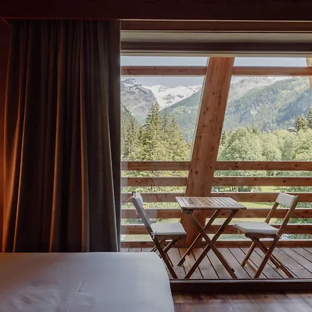 호텔 Au Petit - Ecohotel Parc & 5*