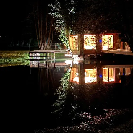 Au Petit - Ecohotel Parc & Hotel