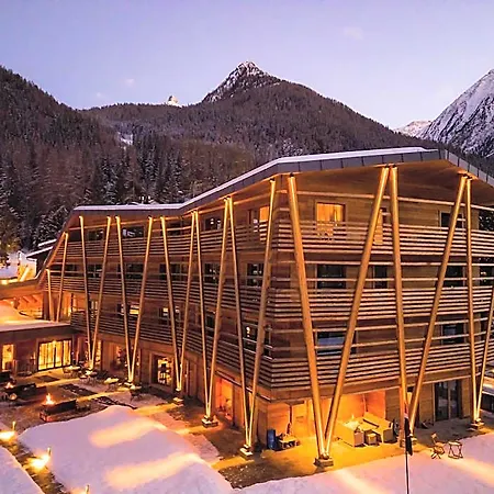 Au Petit - Ecohotel Parc & Champoluc