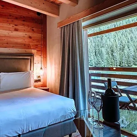 ホテル Au Petit - Ecohotel Parc & 5*
