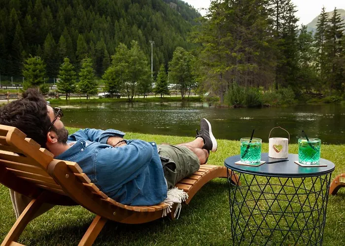 Hotel Au Petit - Ecohotel Parc & Champoluc