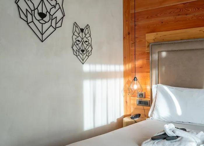 Au Petit - Ecohotel Parc & 5*