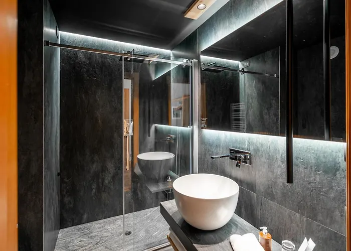 Au Petit - Ecohotel Parc & 5*