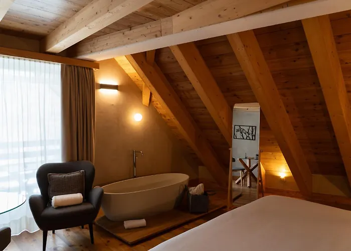 Hotel Au Petit - Ecohotel Parc & Champoluc